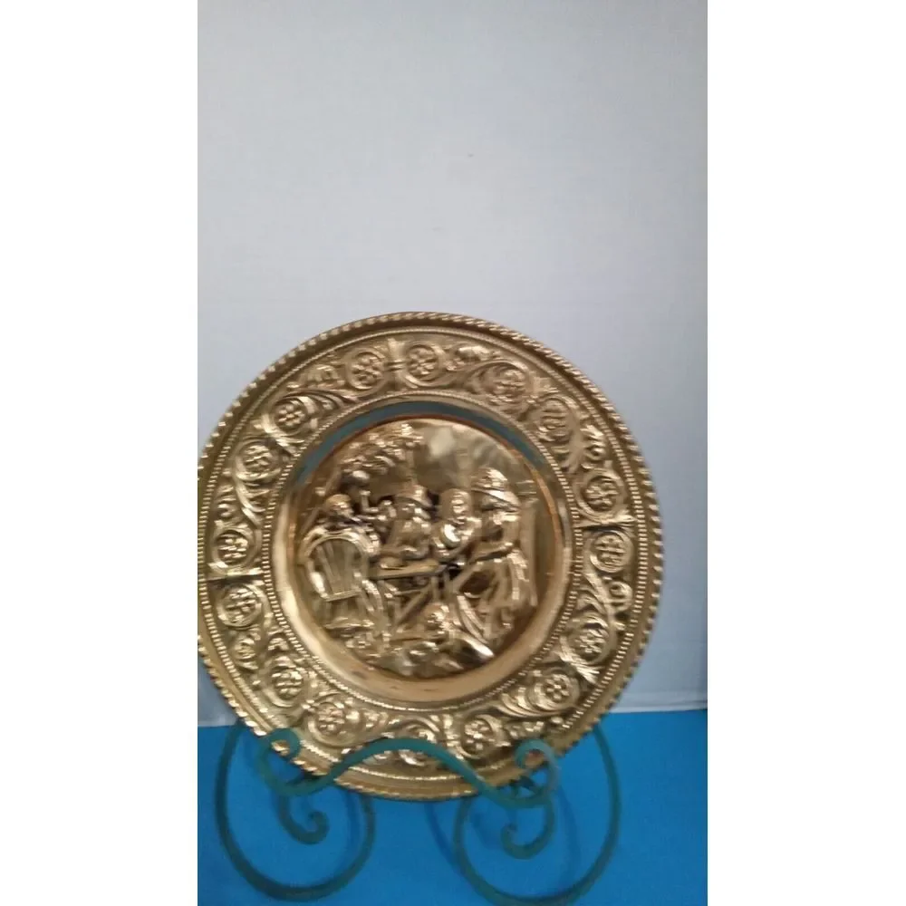 Vintage Brass Decorative Wall Plates Made in England Pair‎ 8
